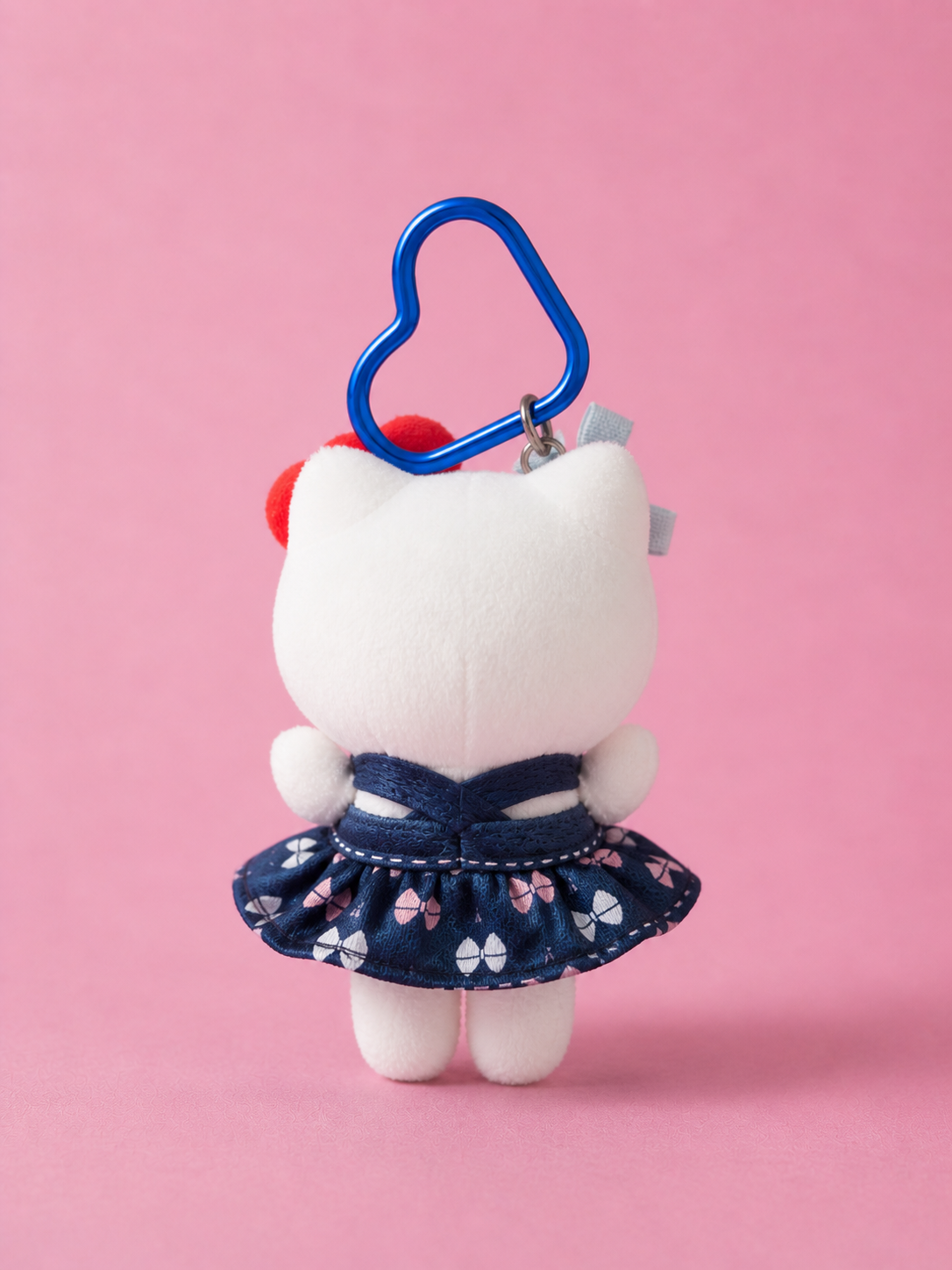 Cute Hello Kitty Plush Keychain (15 cm) – Cute Character Toy with Bow, Dress &amp; Clip for Bags
