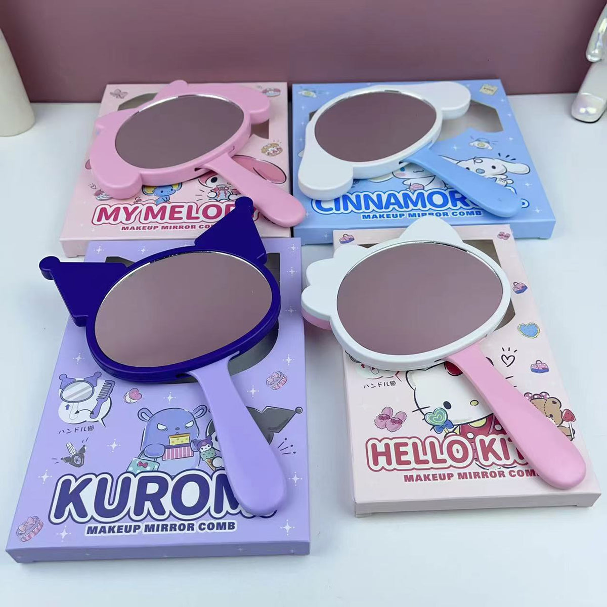 Hello Kitty Makeup Mirror Comb Set